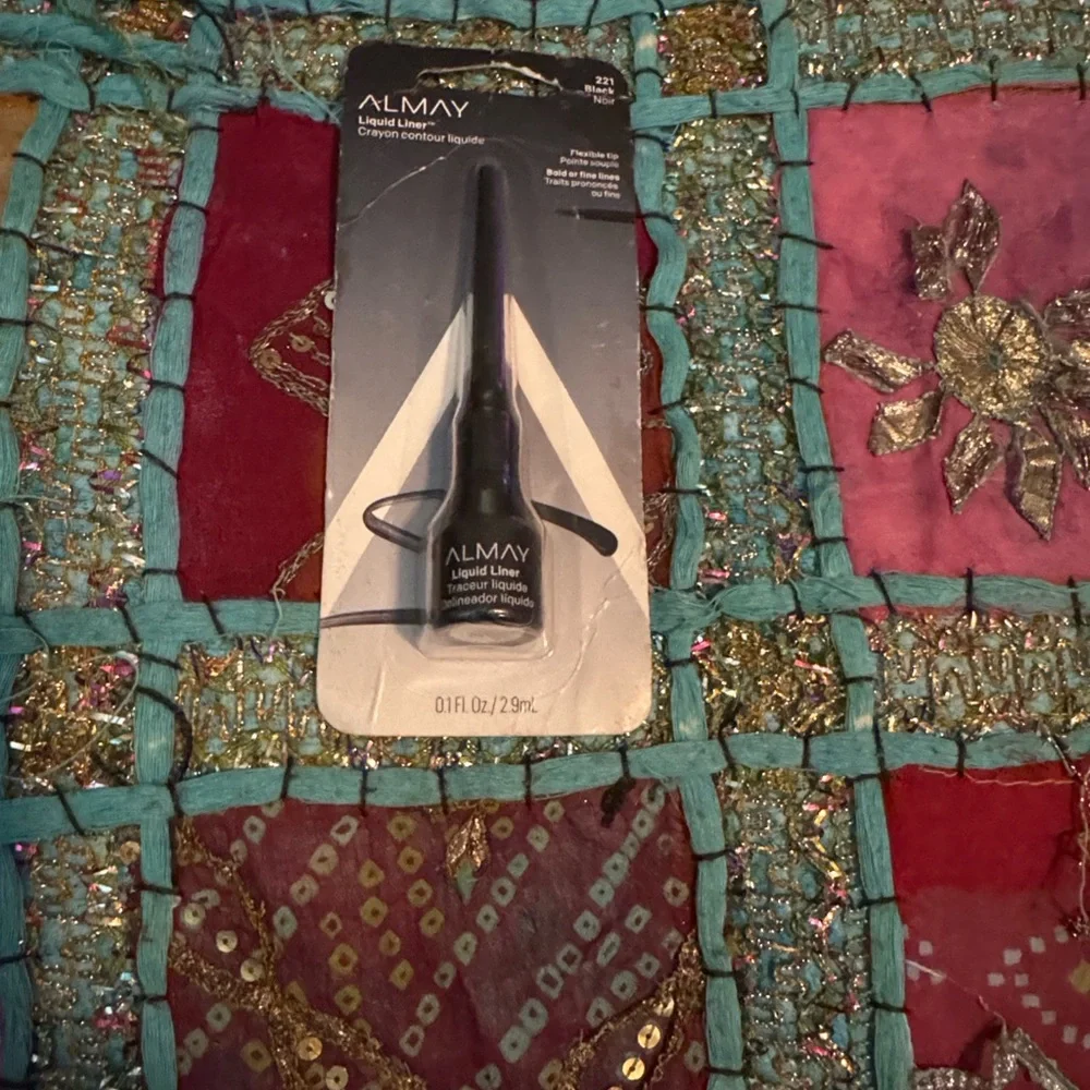 Almay Liquid Liner in Black Packaging